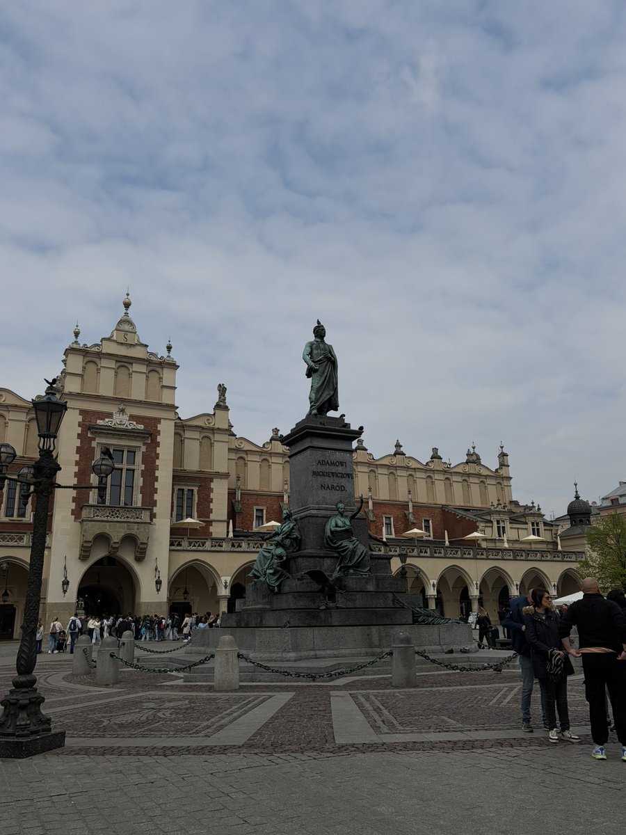 Lika 旅するデザイナー tweet media