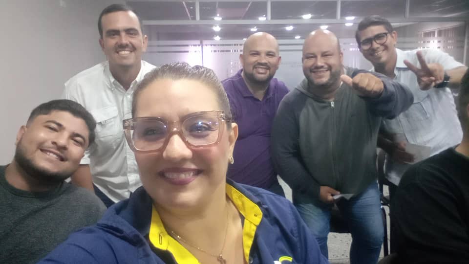 thaydee hecker tweet media