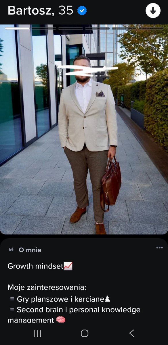 Człowiek Sowa tweet media