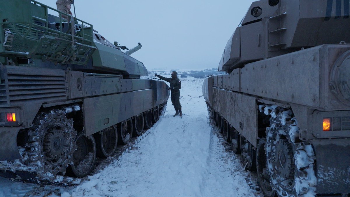 FlachFilmProd's tweet photo. 💥 Date de diffusion
L'EUROPE, LE CHOIX DES ARMES 
sera diffusé sur Arte le 2 juin en première partie de soirée ! https://t.co/bwMJWwTInY