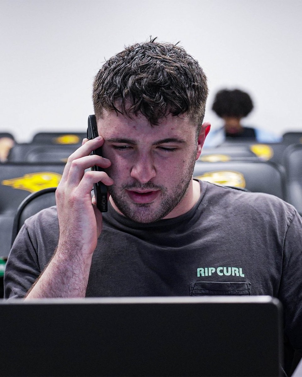 UNI Football tweet media