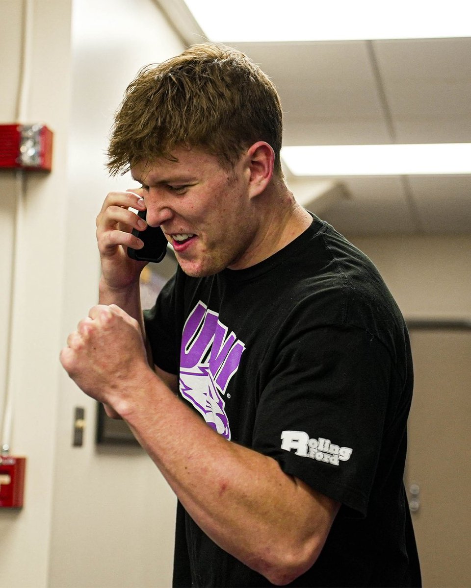 UNI Football tweet media