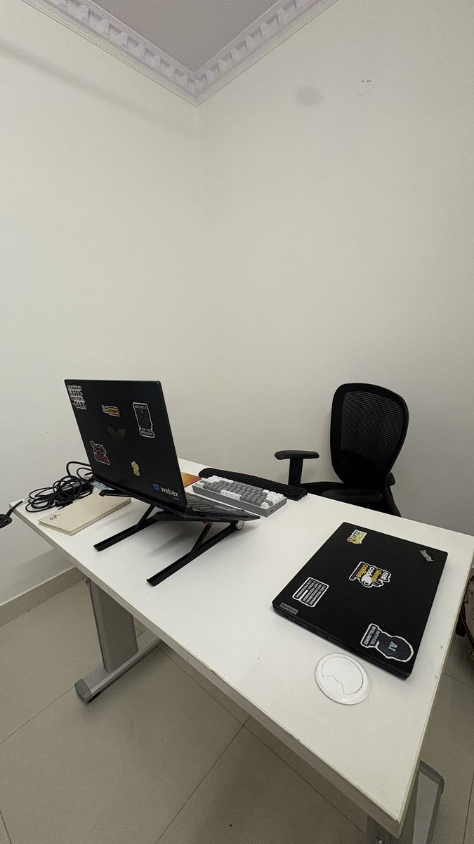 Siddharth_0206's tweet photo. where ever I go, I build a Setup🥶 https://t.co/Ns8aR57h0E