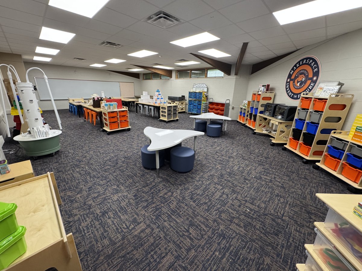 1stMakerSpace's tweet image. Excited to celebrate a new makerspace at Bainbridge Elementary in North Putnam Schools. Students will boost engagement through hands-on learning with robotics, 3D printing, and more.#Makerspace #STEM #HandsOnLearning