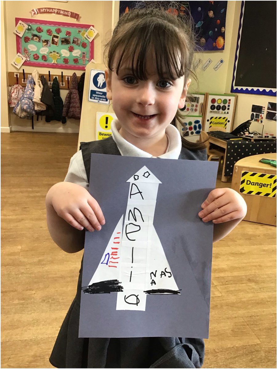 KincraigPreSch's tweet image. We turned our names into NASA space shuttles! 🚀 #markmaking