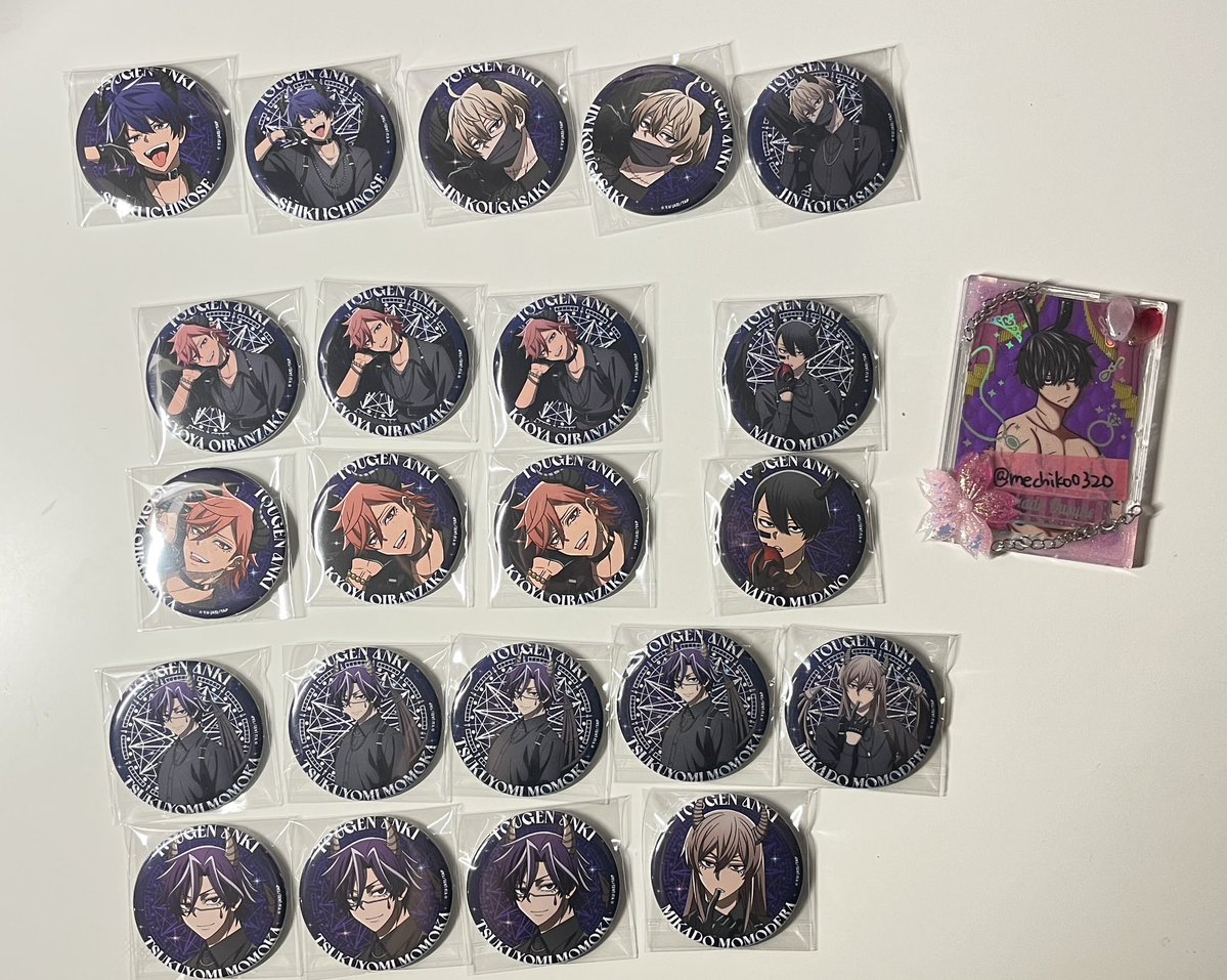 めちこ tweet media