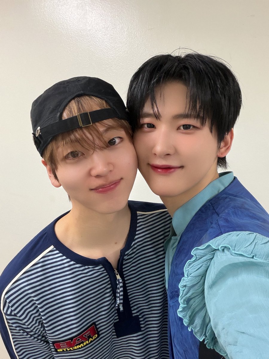 와줘서 고마워 동글앙 🤍🤍🤍🤍
#우빈 #형준 #허니즈