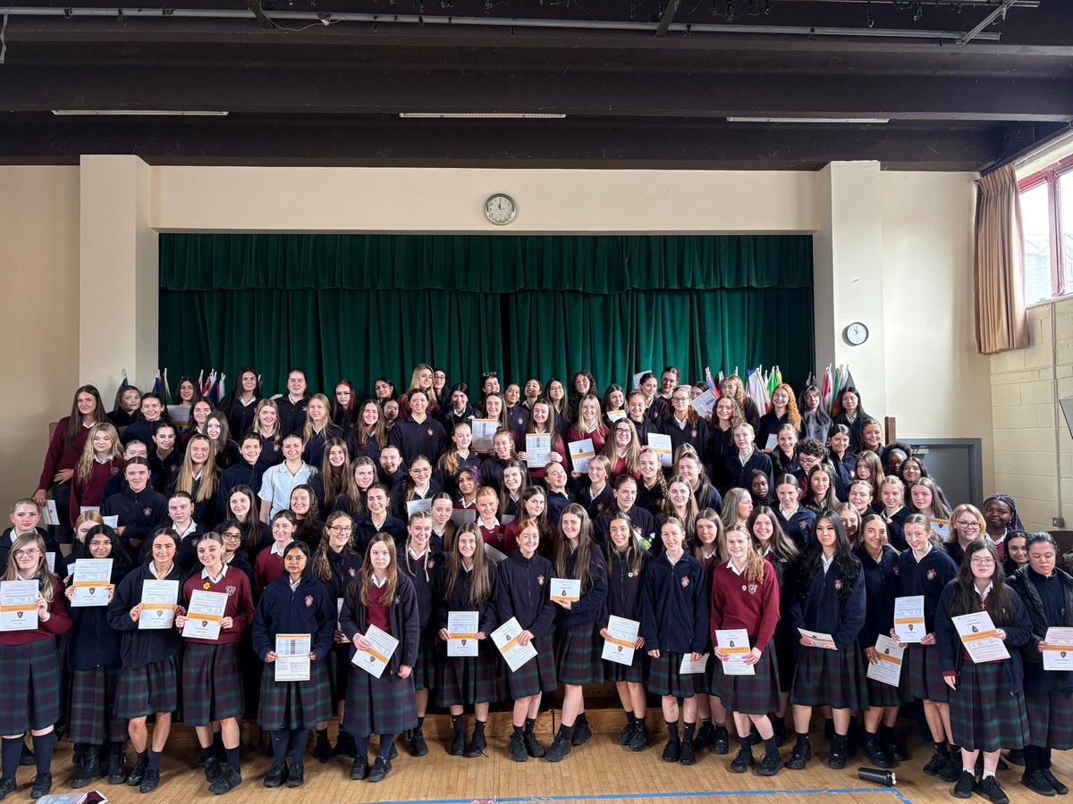 StMarysCollege's tweet image. A proud day celebrating our Junior Cycle students at their JCPA presentation 🎓👏 A fantastic reflection of their hard work, resilience and the many ways they contribute to school life—far beyond the classroom. Well done to all involved  #JCPA #StudentAchievement