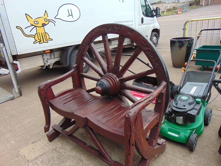 MewsAuctions's tweet image. Available this Friday 17th April. Auction starts at 6pm.

Rustic 'Wheel' Back Bench Seat.

#rustic #bench #wheel #garden