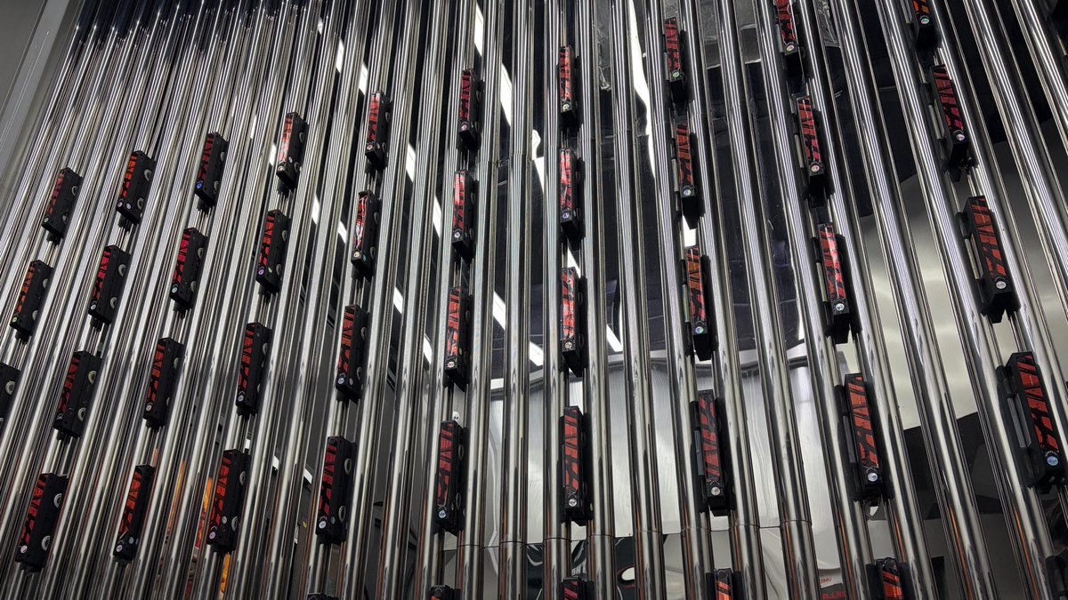 🇨🇳いや、、すごかったな、、
日本でできないの意味は全然わかったしそれはそうすぎる

今日はINSANEとHAVEN（初日にHAVENは勿体無いかもと言われながらの決行）で同行者満場一致のHAVEN大絶賛…（INSANEが悪いとかではないです全然）
明日もまだこの生活なの？感性持つか？大丈夫そ？