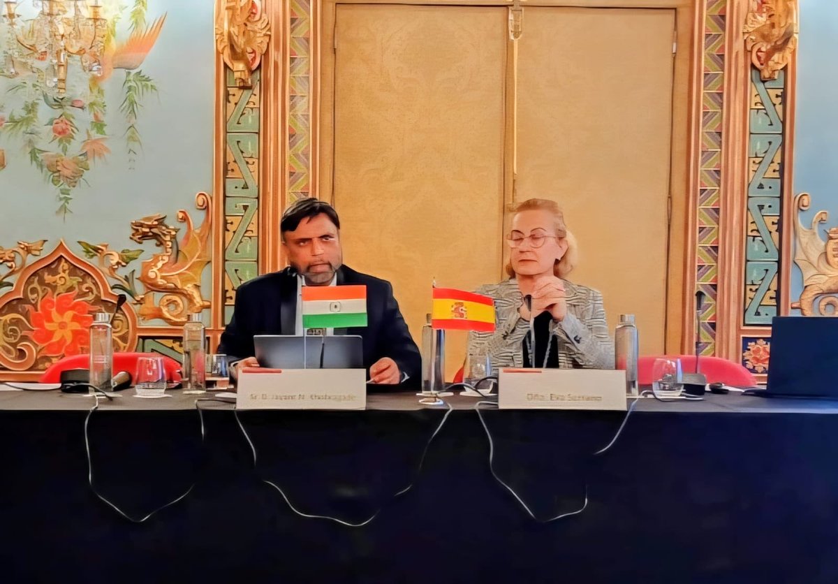 India in Spain tweet media