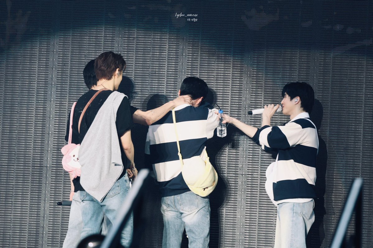 𝐋𝐲𝐜𝐡𝐞𝐞_𝐮𝐧𝐢𝐯𝐞𝐫𝐬𝐞 tweet media