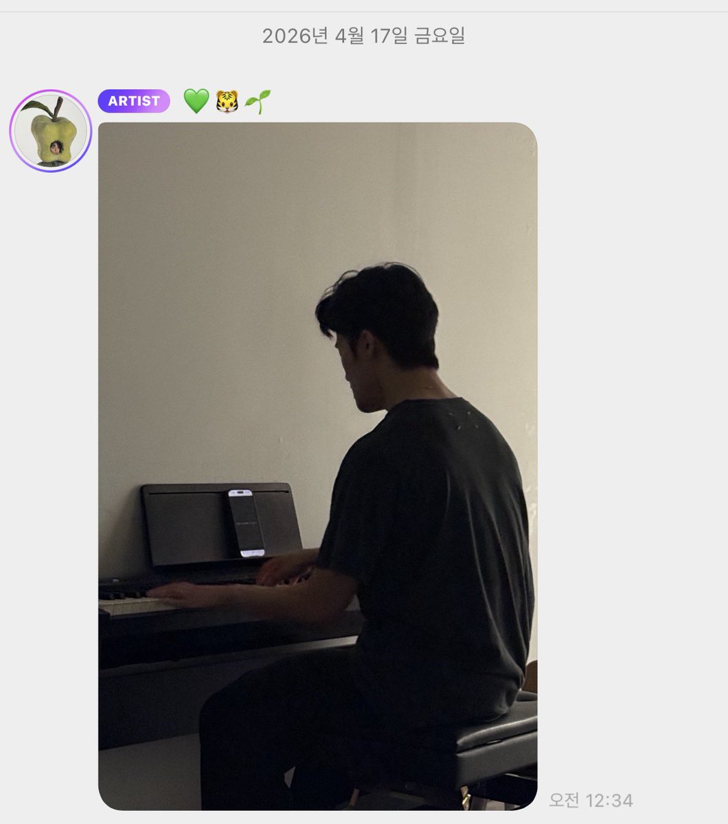 마크 버블 왔다
곡 작업 중인가봐🤭