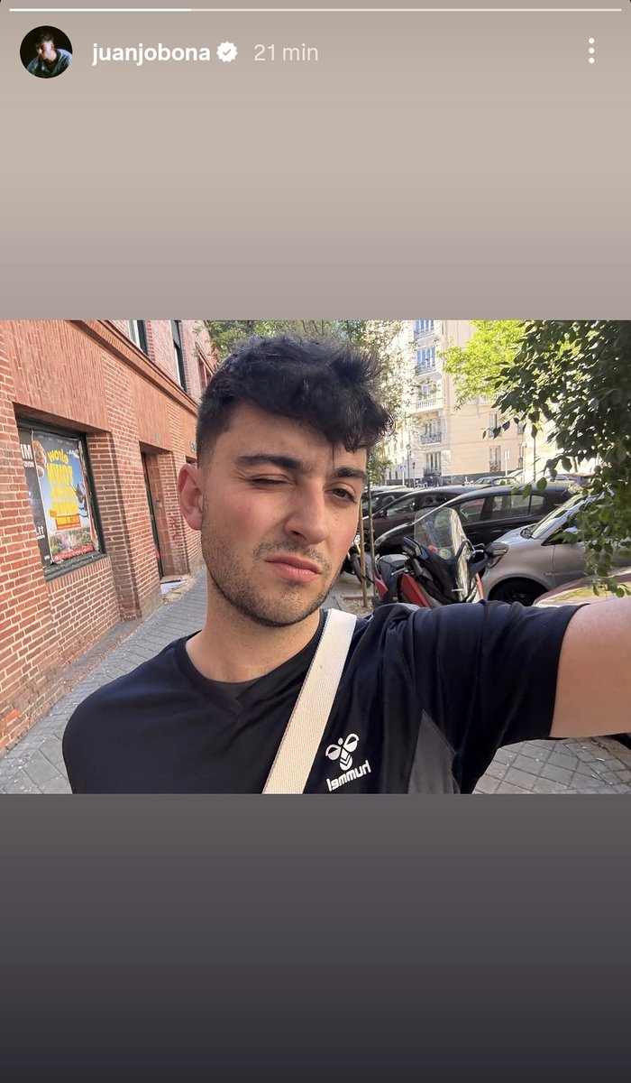 julietdaisys's tweet image. absolutamente #insane que sea así de guapo