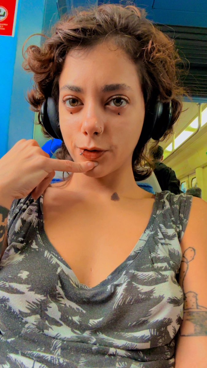 suugarbrat tweet media