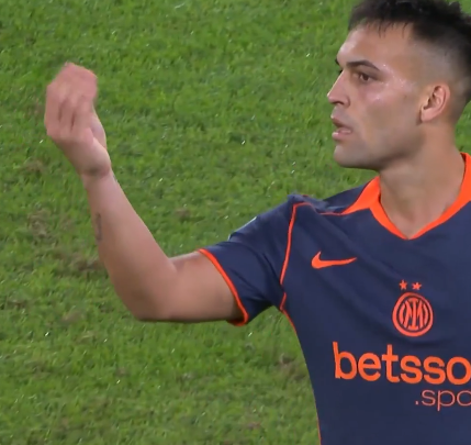 Maestro Muten tweet media