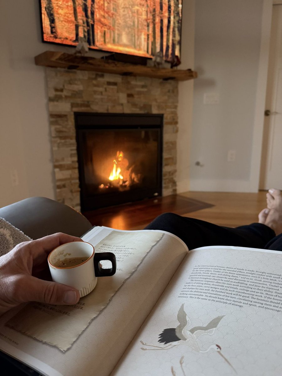 Adam Rossi tweet media