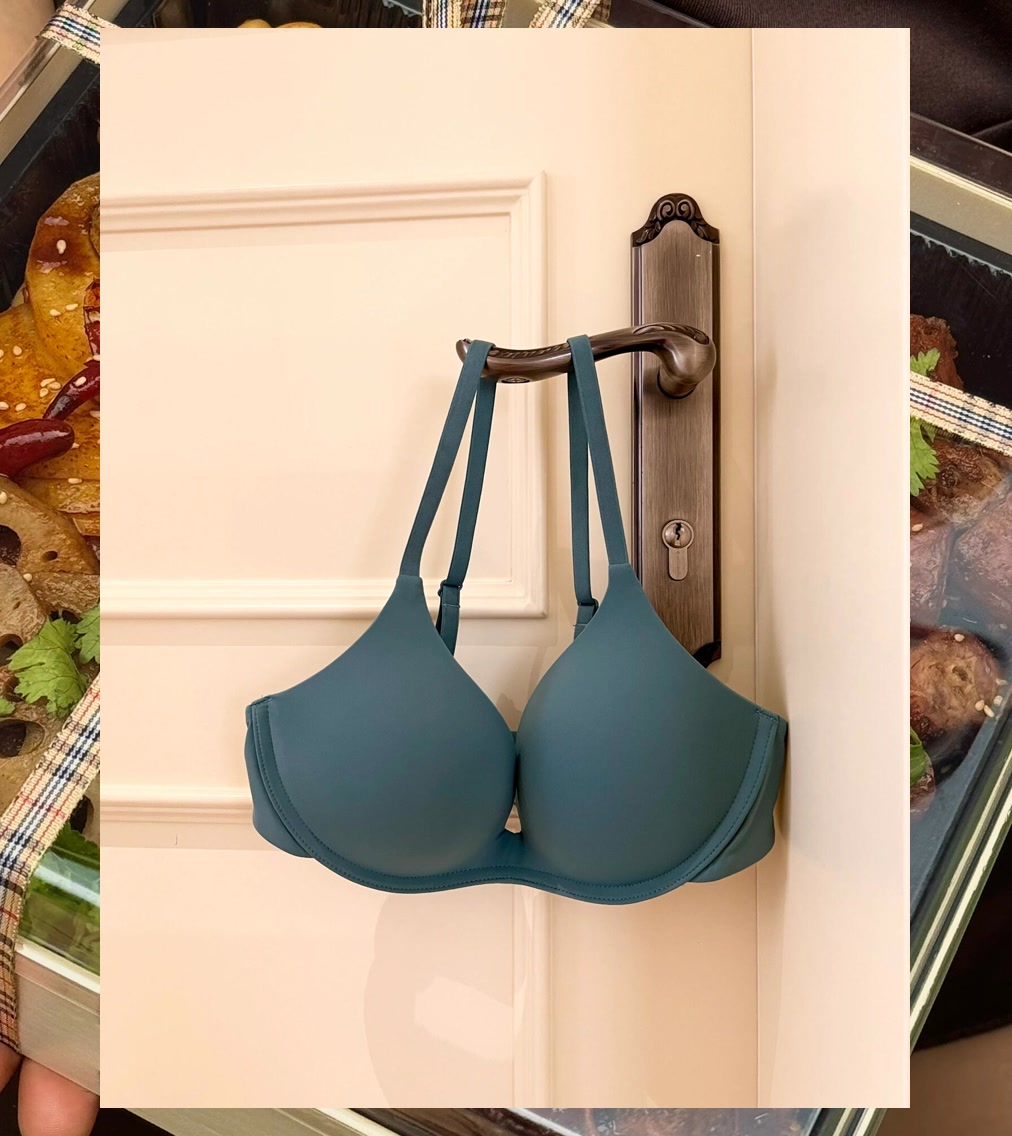 Matt Cash tweet media