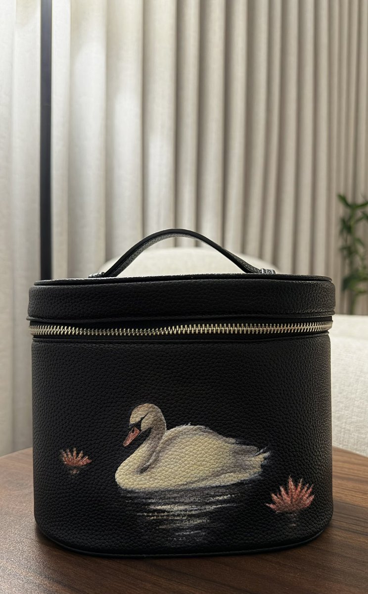 ليان tweet media