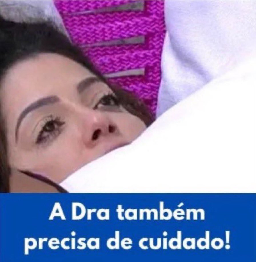 Analista peituda & metida em Chromatica LTDA tweet media
