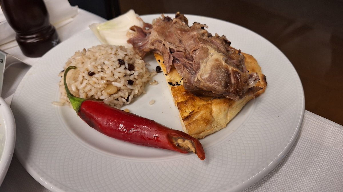 ProKENT_Ahsap's tweet photo. @MimariLezzetler Kime ve neye göre??? 😋😋 https://t.co/3srE7pSjyS