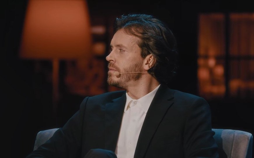 itsarsnika tweet media