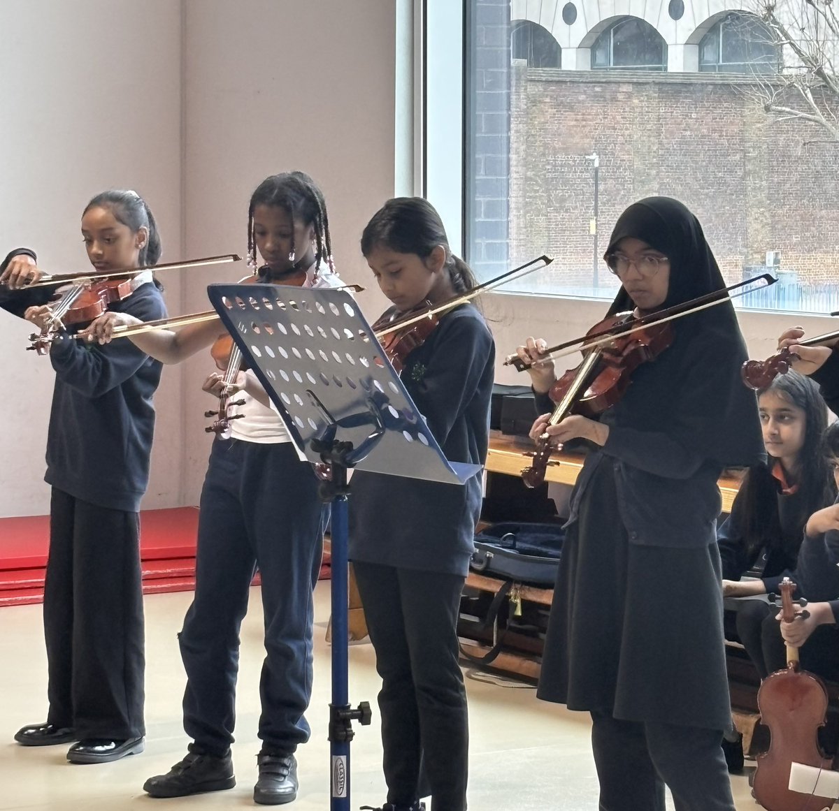 WoolmoreTweets's tweet photo. Thank you and well done to our violinists in Y5 and Y6 who played for us in assembly #musicians 🎶🎻 https://t.co/kG4uxBA63k