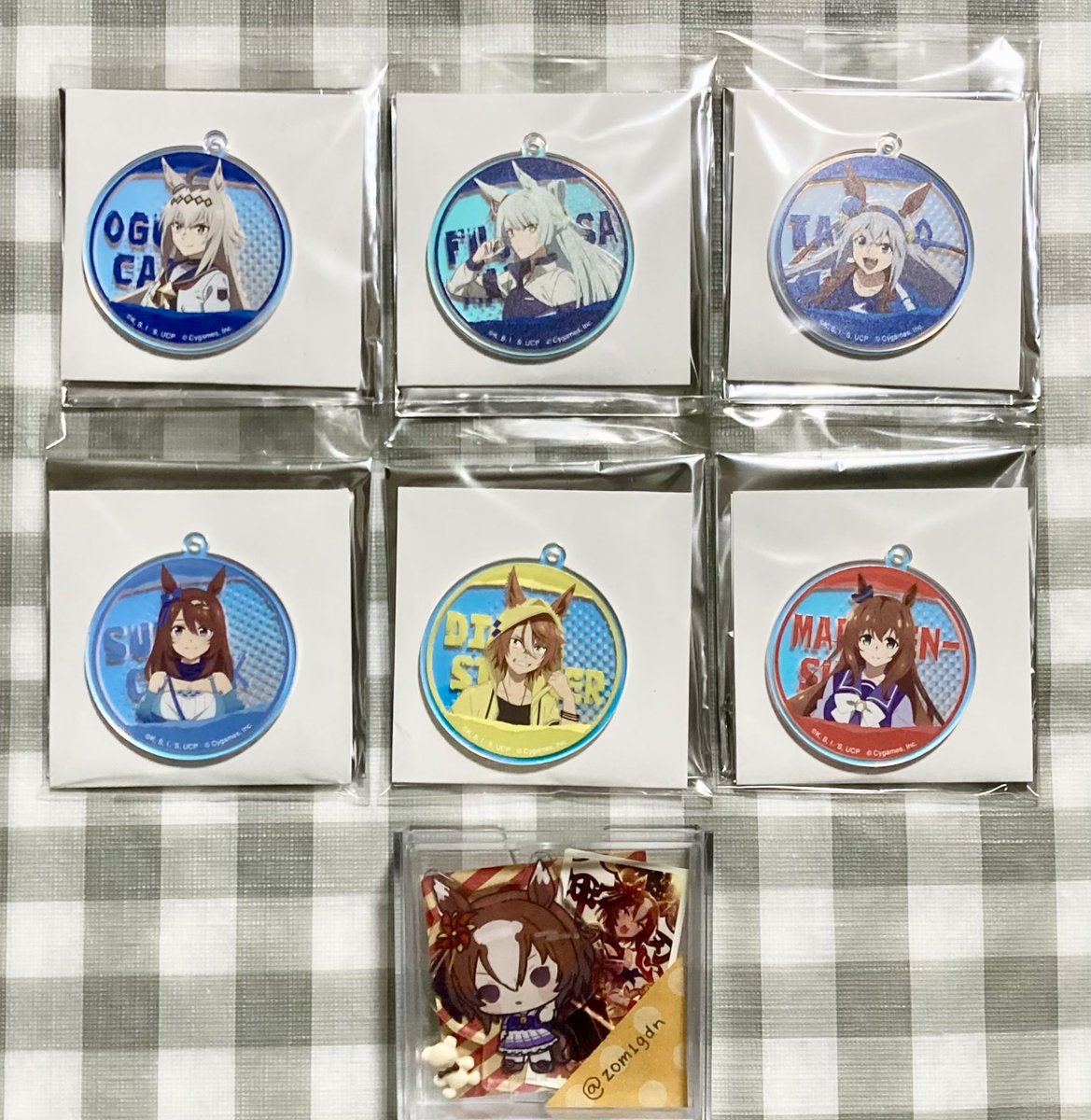 あくい tweet media