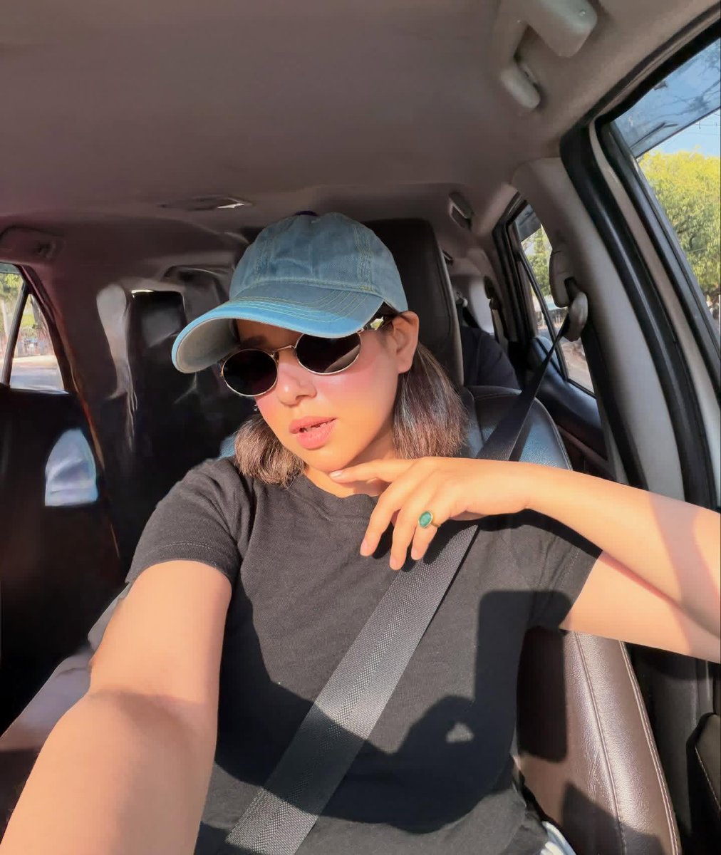 Weekendvibes_'s tweet photo. Sunanda Sharma 🖤
#Sunanda #SunandaSharma https://t.co/dGO0swYFJJ