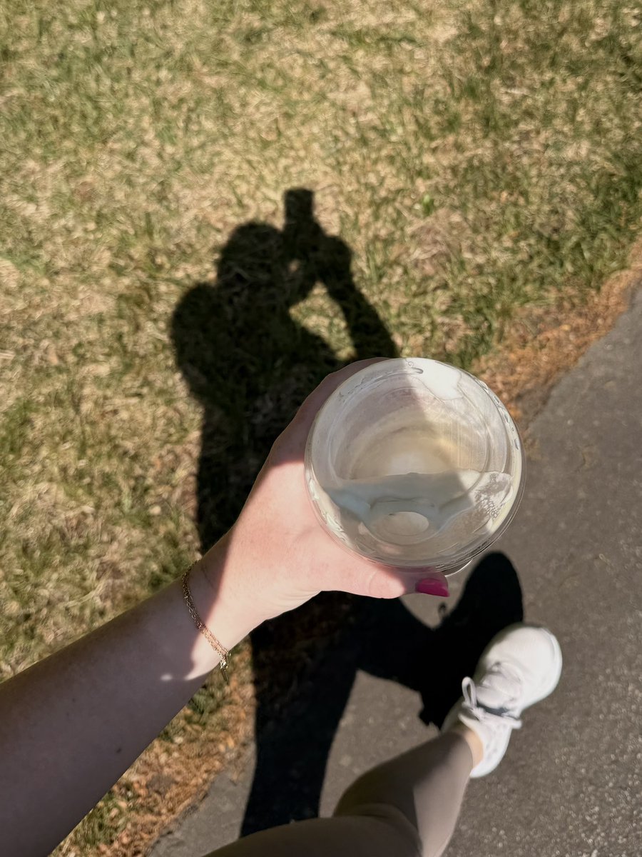 ACMasten's tweet photo. Always have a hand occupied for ☕️ https://t.co/y1TZDAY6vp