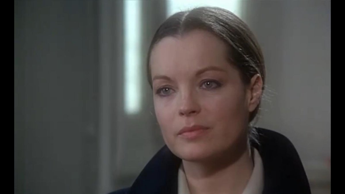 romyarchives's tweet photo. romy schneider in une histoire simple (1978) https://t.co/9B7ThSQheH