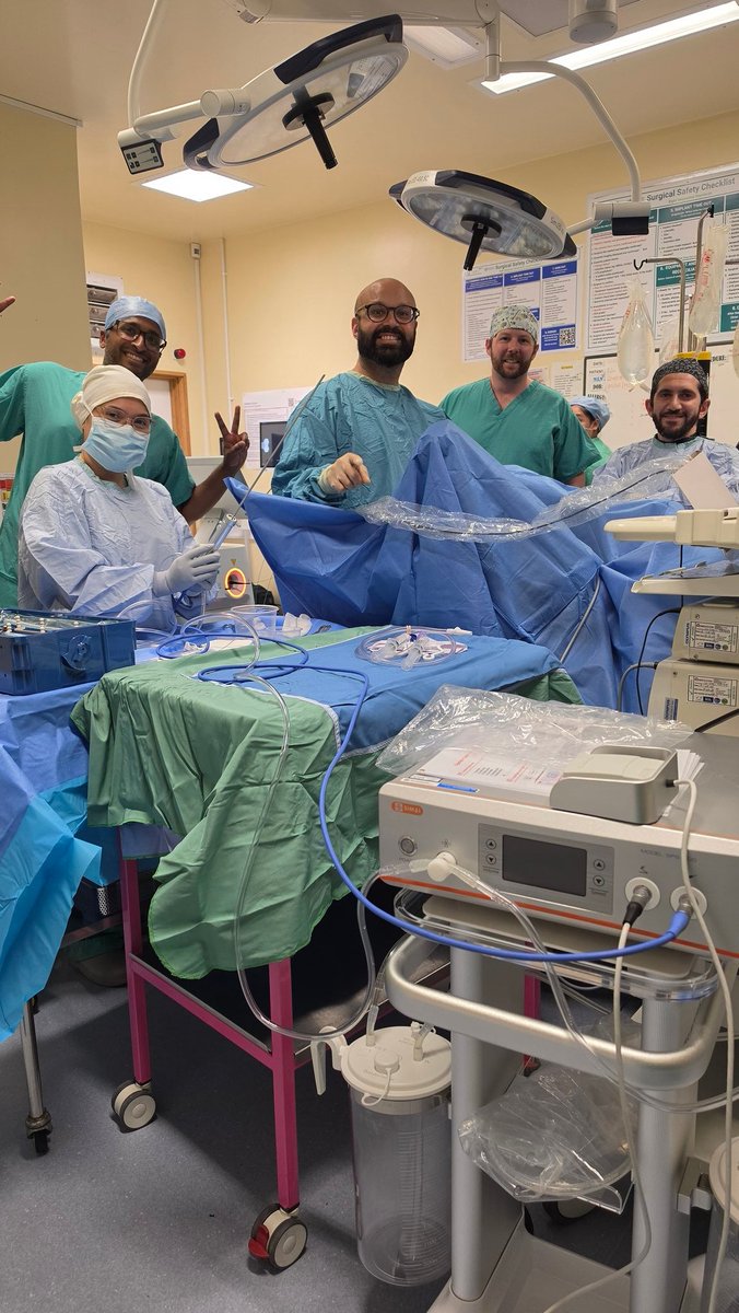 GeorgesUrology's tweet image. Great to have access to and use the @Bio_Spectrum Genius morcellator at St Georges as @geshNHS #HoLEP programme for #BPH continues to move from strength to strength @seth_bladders