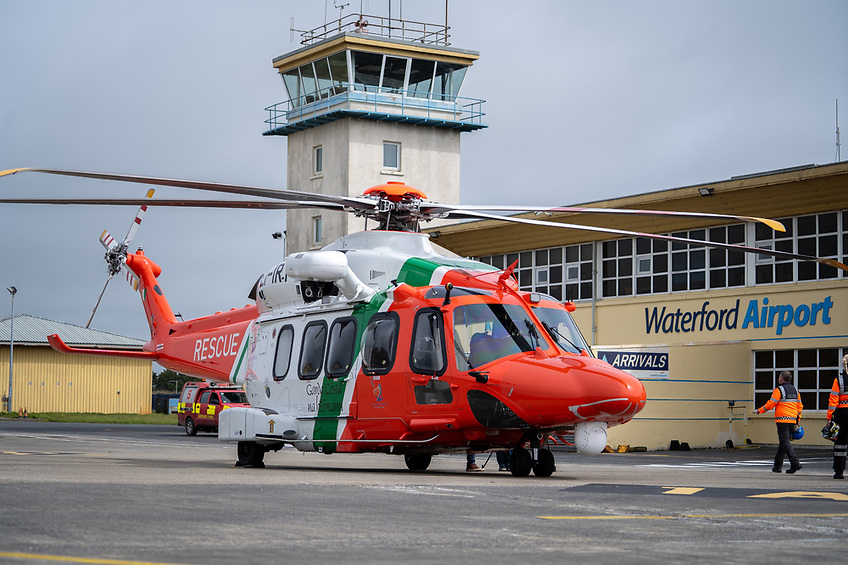 AfloatMagazine's tweet image. Coast Guard Launches New Aviation Service At Waterford afloat.ie/safety/coastgu… #CoastGuard #AviationService #Waterford #BristowIreland #IrishCoastGuard
