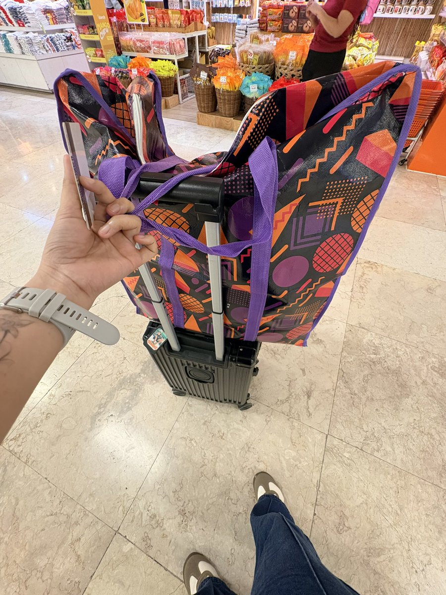 SofiaTrice tweet media