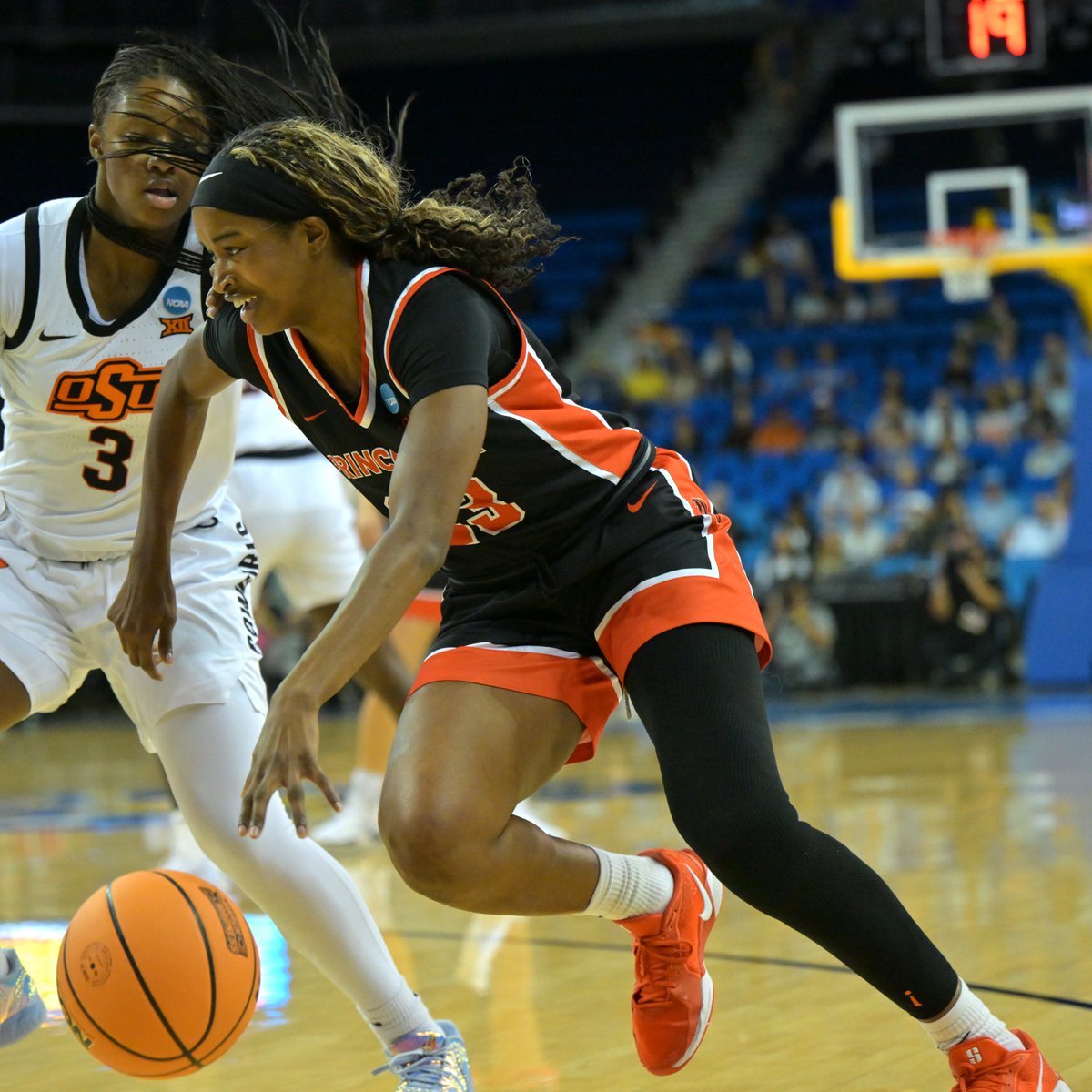 Notre Dame is hosting a coveted Ivy League transfer portal target who is close to making a decision on her destination for a visit today, <a href="/BGInews/">BlueandGold.com</a> has learned.

The Fighting Irish could also get good news from another portal player sometime today.

Intel: on3.com/teams/notre-da…