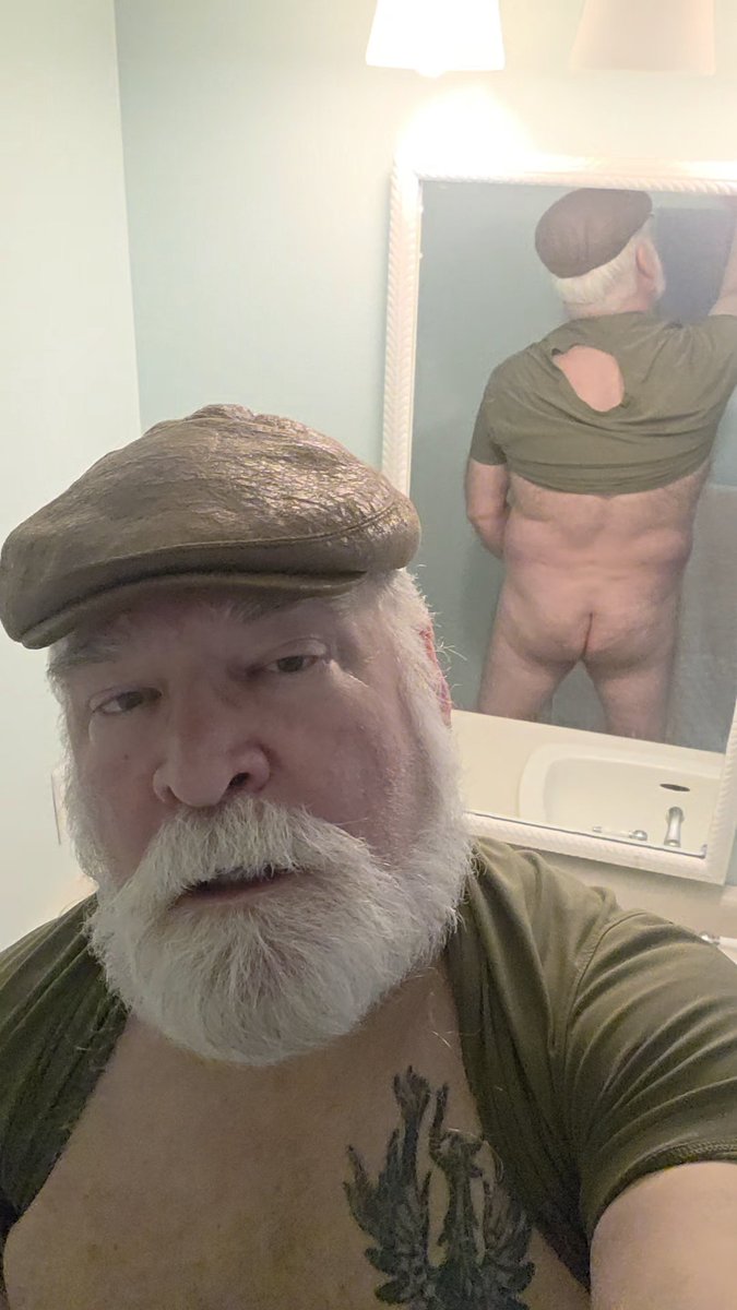 Beejeebopper tweet media