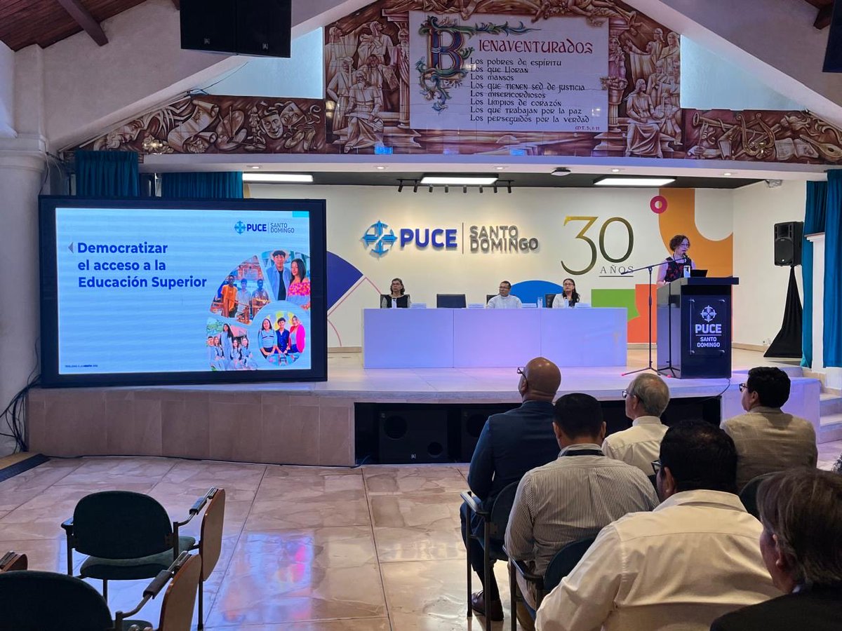 PUCE_StoDgo's tweet photo. 🔵 Nuestra Prorrectora @lujangp presenta la #Rendición de #Cuentas2025, #Fidelidad a la #Misión.
🙌 Este magno evento se desarrolla en el Aula Magna Fernando Rielo de la #PUCESD. https://t.co/SGGw8brpYQ