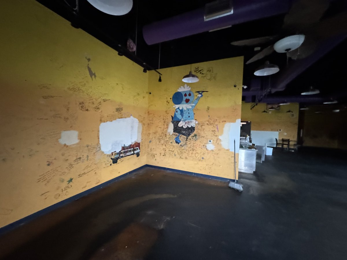 Chris Holmes tweet media