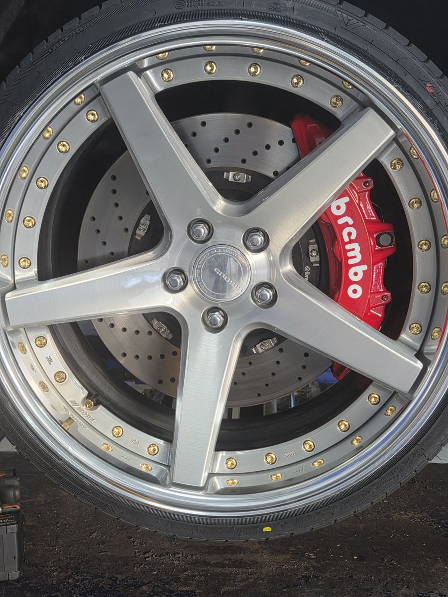 converstic87's tweet image. 휠 장착 

#G80sport
​#WorkWheels
​#WorkCVF
​#WorkVostand
​#20inch
​#ワークホイール