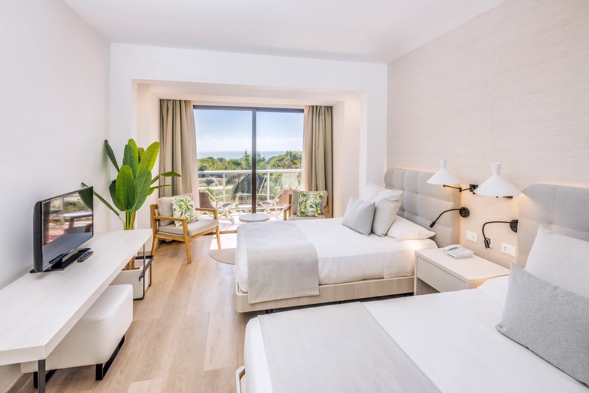 Confort, modernidad y vistas espectaculares te esperan en las habitaciones del hotel Meliá Varadero 
#CubanacanVaradero