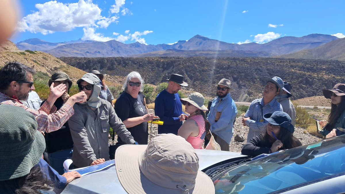 Departamento de Geología - U. de Chile tweet media