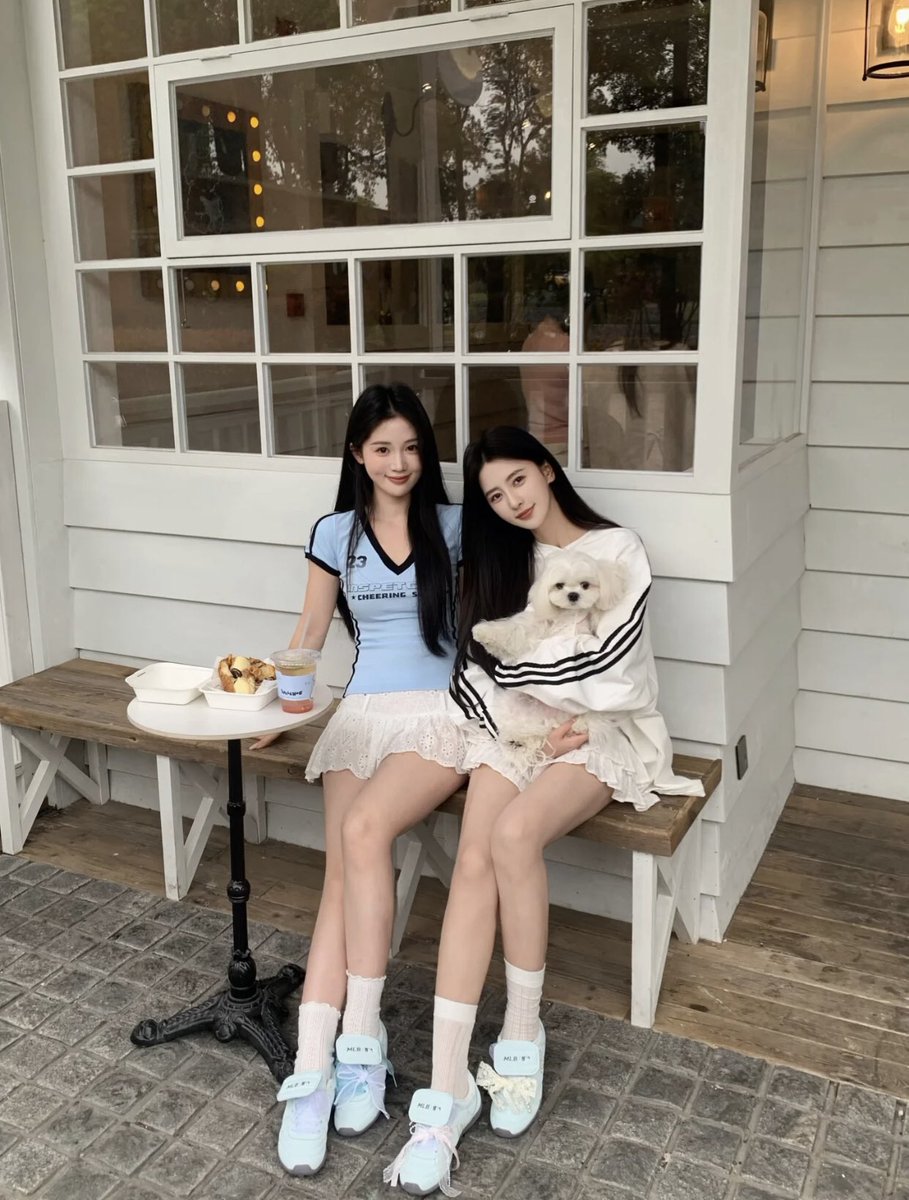 menglu166's tweet photo. 好朋友当然要经常见面了😘😘😘 https://t.co/MMfyQEo43u