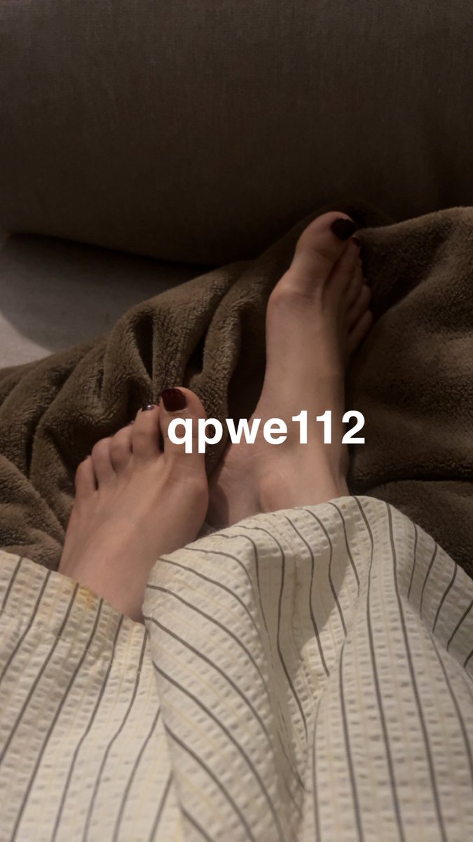 qpwe112's tweet photo. بخليك تلهث تحتها https://t.co/m7xKMED13H