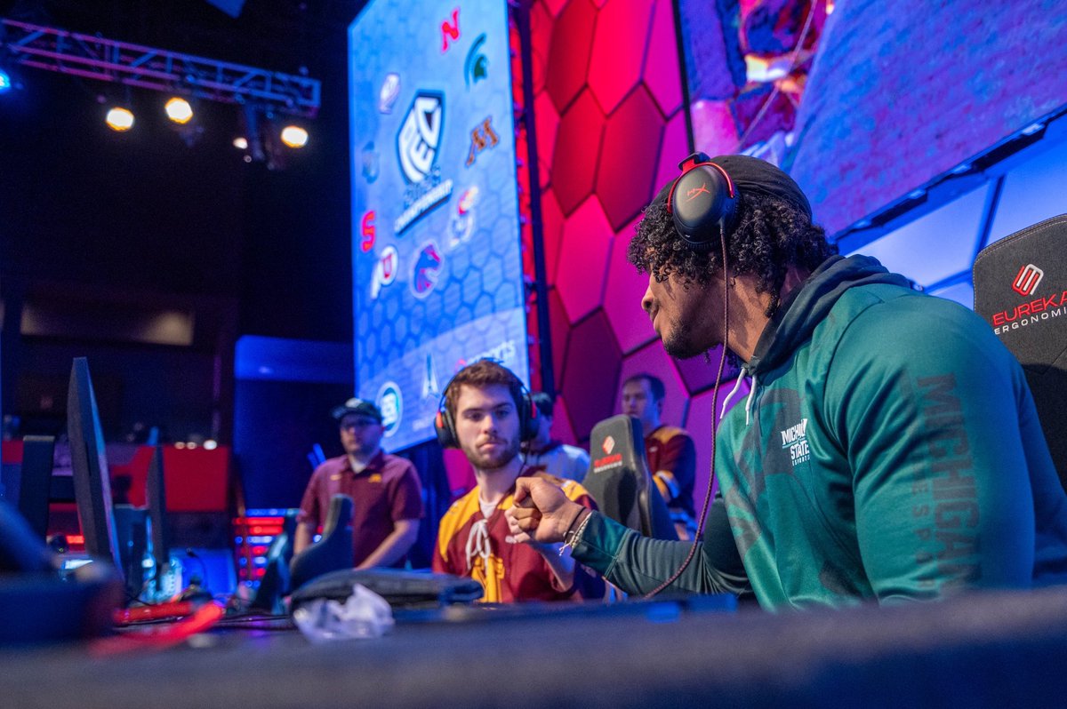 BarbNationSSB's tweet photo. PEC LAN was a huge success over the weekend. Very proud of my team and all the growth they’ve achieved over this school year. https://t.co/ccp63noqHa