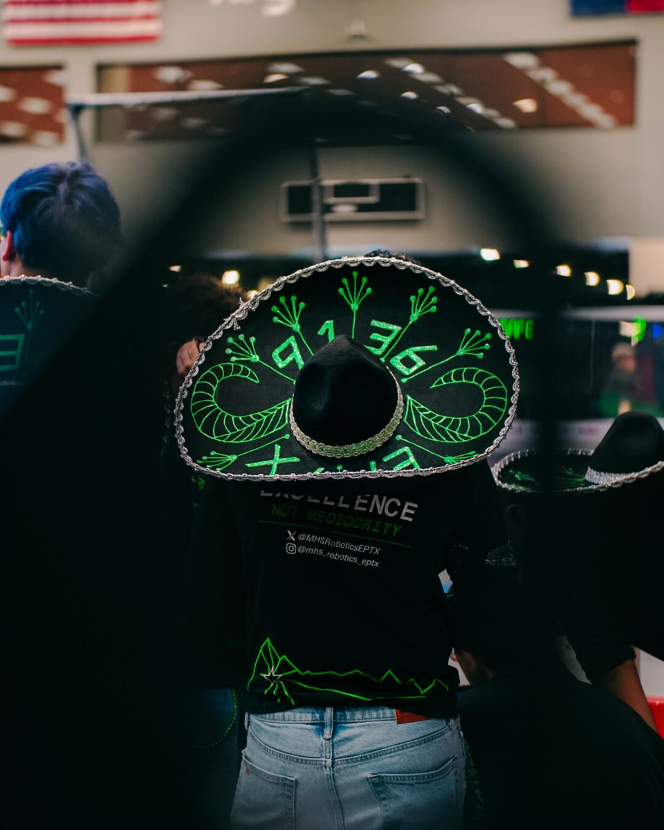 MHSRoboticsEPTX's tweet image. Field Certified! Rams are ready n calibrated for matches 💚🖤 #FIRSTinTEXAS #FRC #TeamSISD