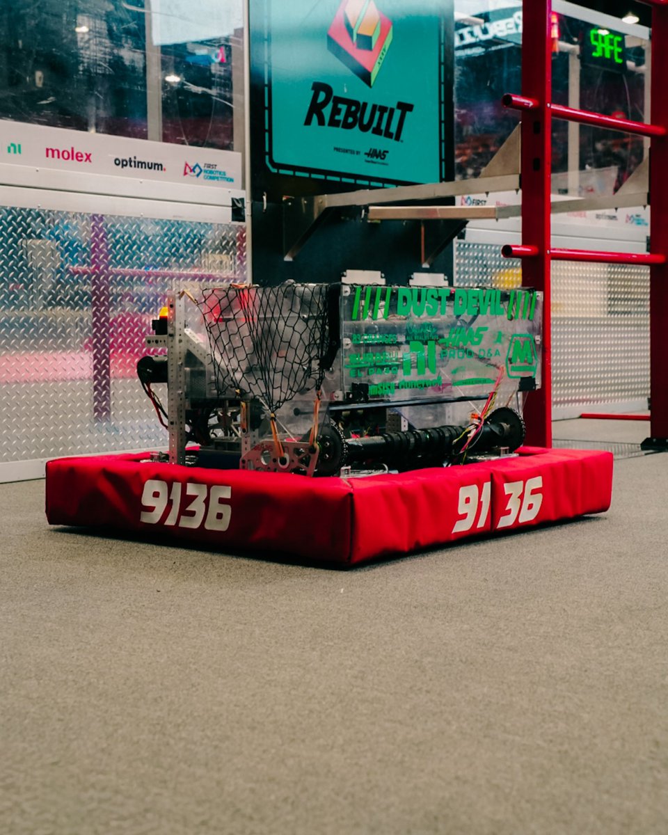 MHSRoboticsEPTX's tweet image. Field Certified! Rams are ready n calibrated for matches 💚🖤 #FIRSTinTEXAS #FRC #TeamSISD