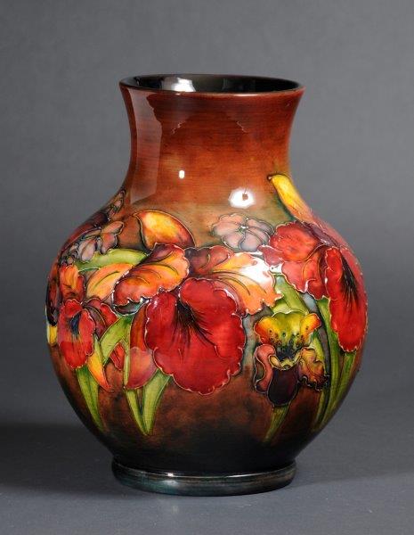 BarnsleyMHT's tweet image. 🌸 #NationalOrchidDay 🌸

This Moorcroft vase from the @CannonHall1760 collection features vibrant orchid designs on a rich red flambe glaze.

The floral details were created using trailing slip - a signature technique of the Moorcroft factory.

#BarnsleyMuseums #Ceramics