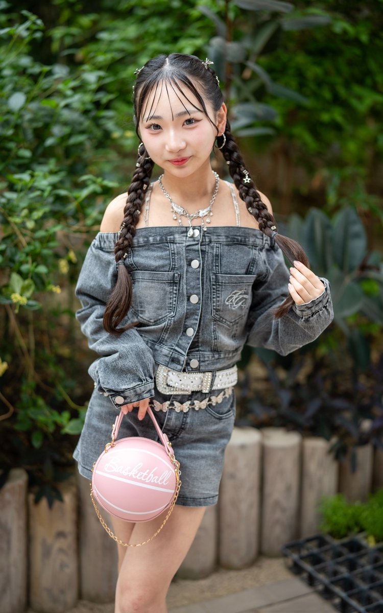 swagswag_666's tweet image. 26/4/4 福岡市東区香椎
スパイラルミュージックウエスト撮影会
此方の要望した謎ポージングにも柔軟に対応してくれるLuna姉さん。細かい所作だけでなく，会話の切り返しにもセンスの良さが光ります
#Luna #月のように輝くLuna #天神娘