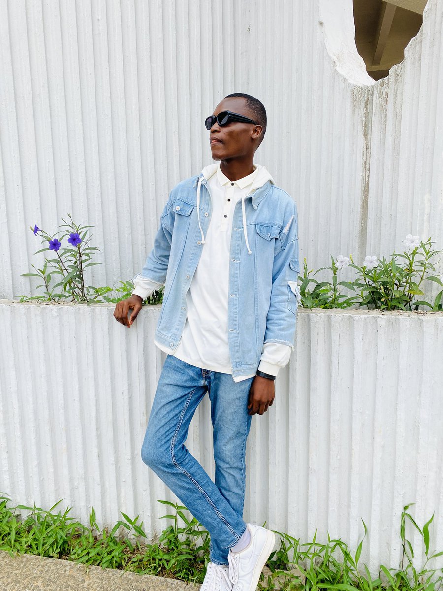 bakerboy_ola's tweet image. Posting for my 5 followers lol

Day 4: Denim on Denim 🩵🩵💙💙

Day 5 loading.....
#FUNAABFYB26 #Fyb  #Grid