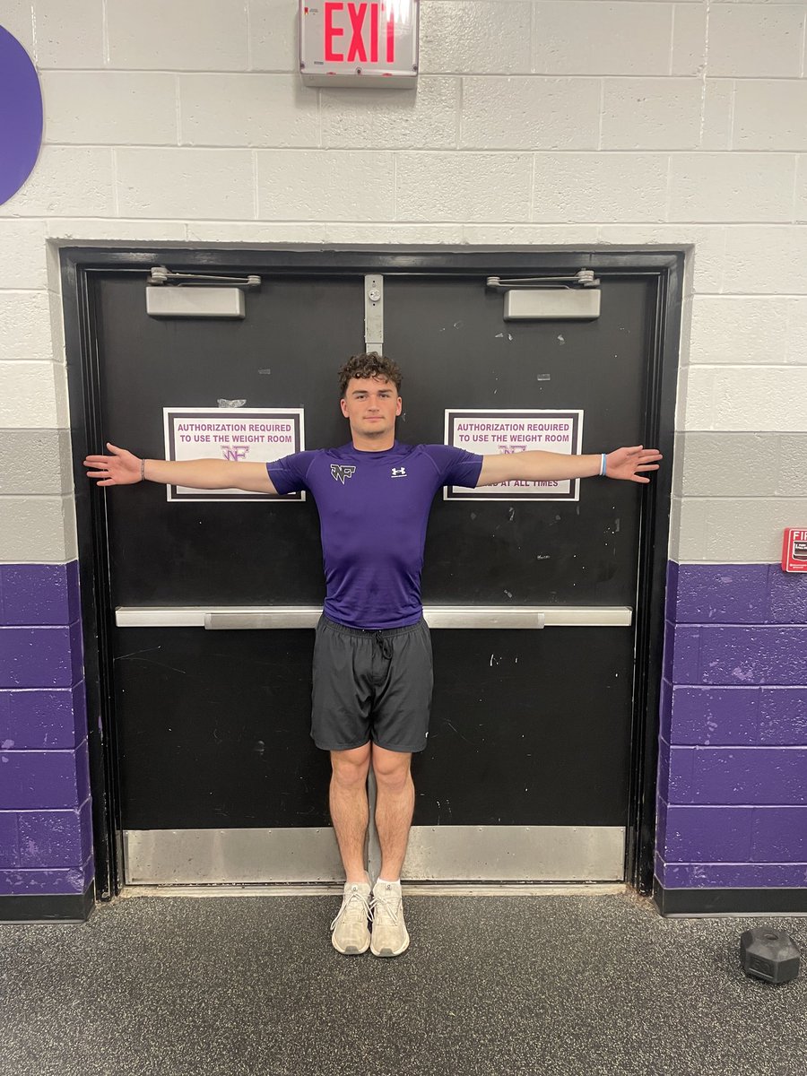 NFHS_FB_Recruit's tweet photo. Today’s showcase on our spring countdown is 2028 WR @CashMartin1081 

📏6’ 185 lbs
🏈52 REC 815 yds 5 TD
🎓3.8 GPA

#RecruitTheRaiders🟣⚫️⚪️ https://t.co/NFUifCulVL
